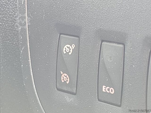 Hochdachkombi RENAULT MASTER 2.3 DCI 130 L2H2