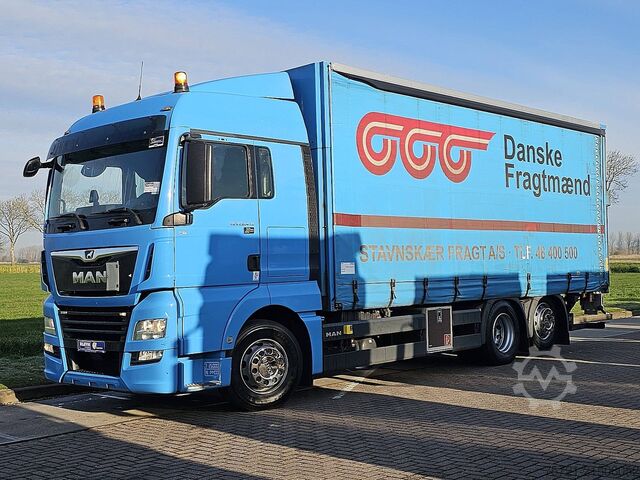 Sliding tarpaulin MAN 26.470 TGX Schuifzeil Laadklep!