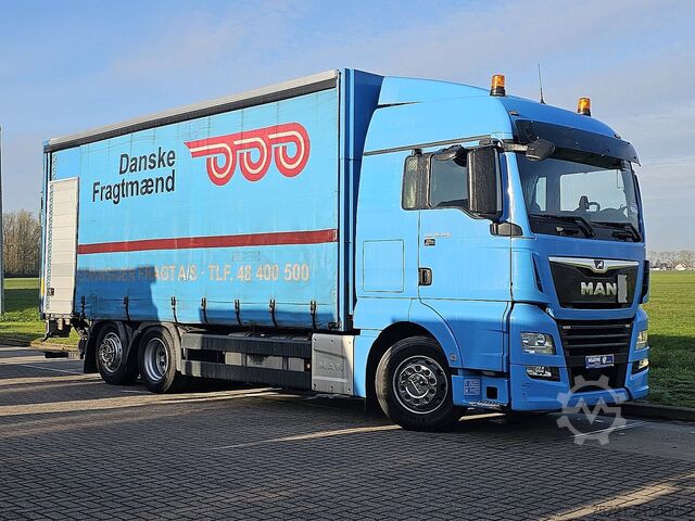 Sliding tarpaulin MAN 26.470 TGX Schuifzeil Laadklep!