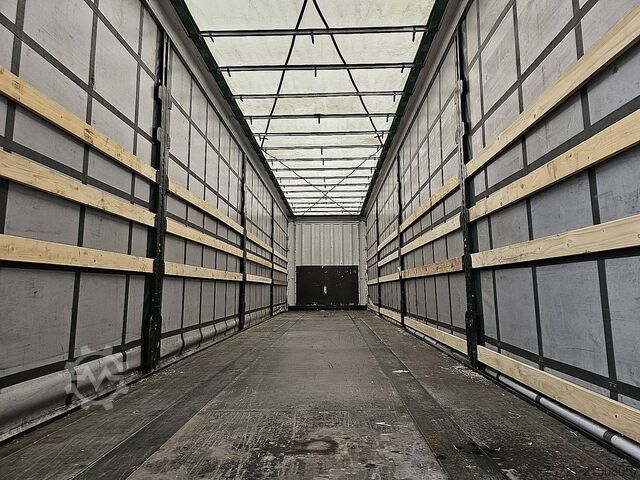 Schiebeplanen KRONE SD 24 MEGA