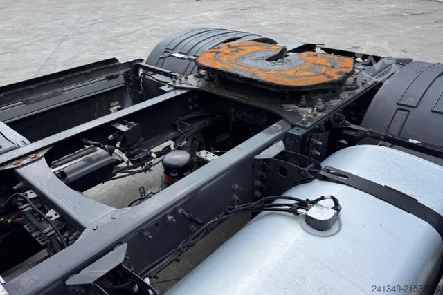 Standard SZM RENAULT T480 4x2 Standklima