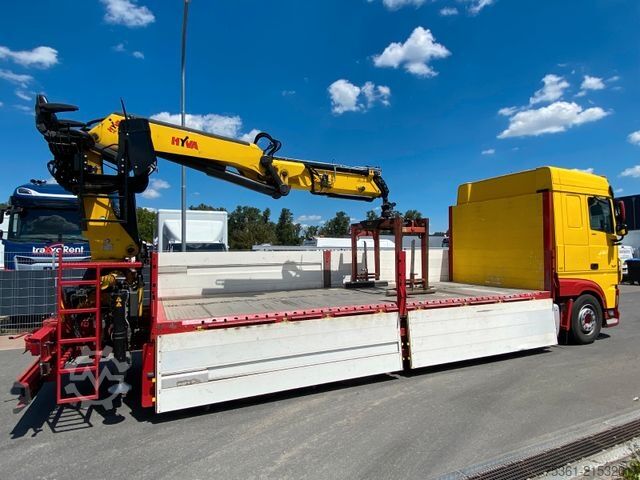 Autokran DAF XF 530 FAN 6X2 Baustoffpritsche mit HYVA HC213E3