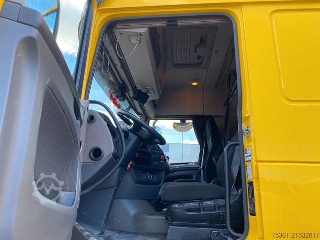 Autokran DAF XF 530 FAN 6X2 Baustoffpritsche mit HYVA HC213E3