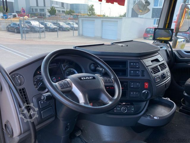 Autokran DAF XF 530 FAN 6X2 Baustoffpritsche mit HYVA HC213E3