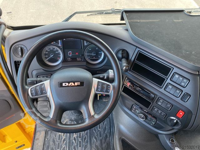 Autokran DAF XF 530 FAN 6X2 Baustoffpritsche mit HYVA HC213E3