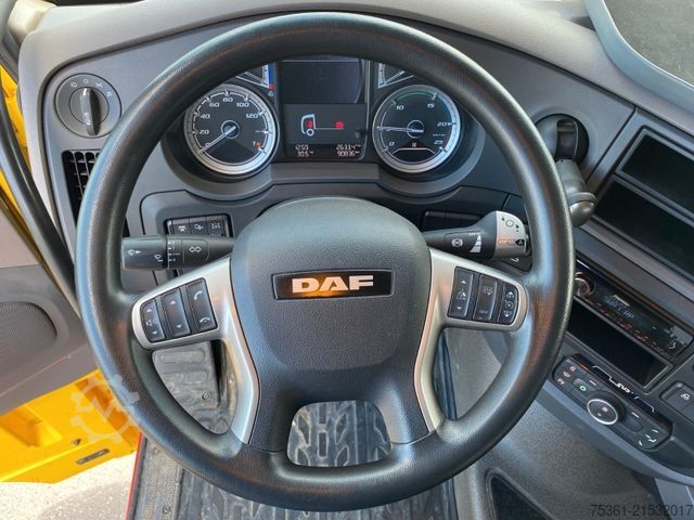 Autokran DAF XF 530 FAN 6X2 Baustoffpritsche mit HYVA HC213E3