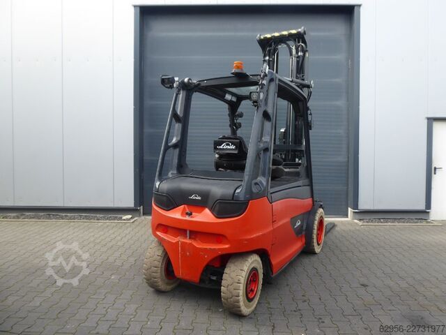 Elektro 4 Rad-Stapler Linde E50HL-01