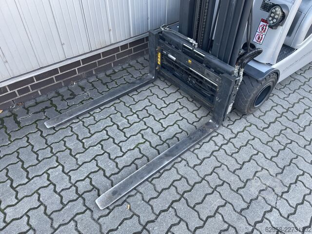 Electric 4-wheel forklift STILL RX20-20P | Triplex 6.830 mm