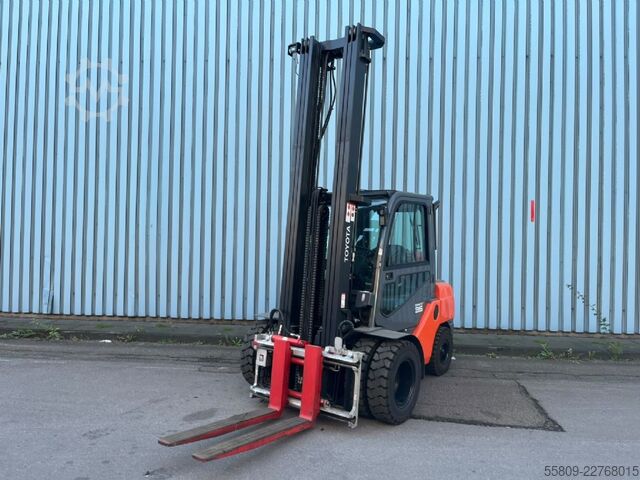 LPG Forklifts Toyota 068FGJ35F/ Neugerät/ STVZO/ SS/ ZV