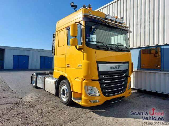Volume tractor unit DAF XF 460 FT Space Cab Low deck