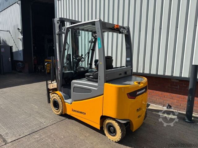 Electric 4-wheel forklift Jungheinrich EFG 425 / Triplex 5500 mm / NEUGERÄT