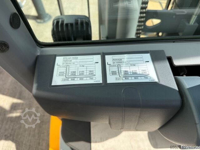 Electric 4-wheel forklift Jungheinrich EFG 425 / Triplex 5500 mm / NEUGERÄT