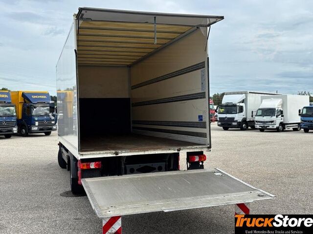 Box truck  Atego 1223L 6,1 METER