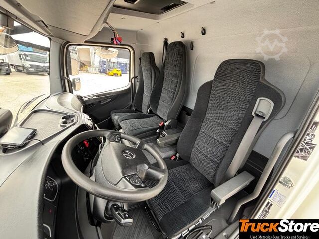 Box truck  Atego 1223L 6,1 METER