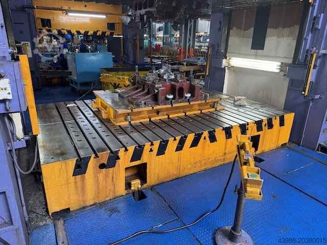 Doppelständerpresse SCHULER E4-600-3.3-762