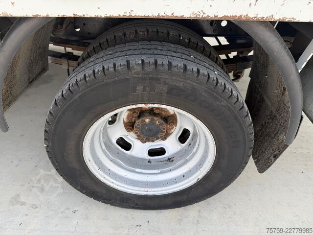 Box van Iveco Daily 35C12 Pritsche 4x2 Euro4