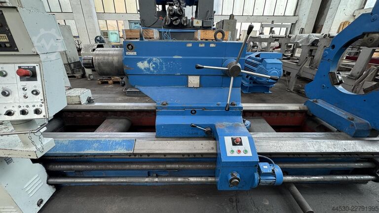 Cycle-controlled lathe SKODA SUA125 P (125x5000)