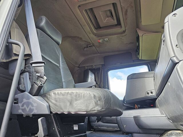 Kipper SCANIA R560 8X4 V8 RET. STEEL