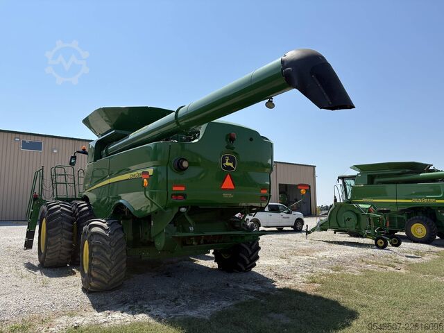 Mähdrescher John Deere S680