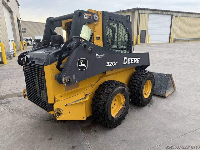 Kleinlader John Deere 320G