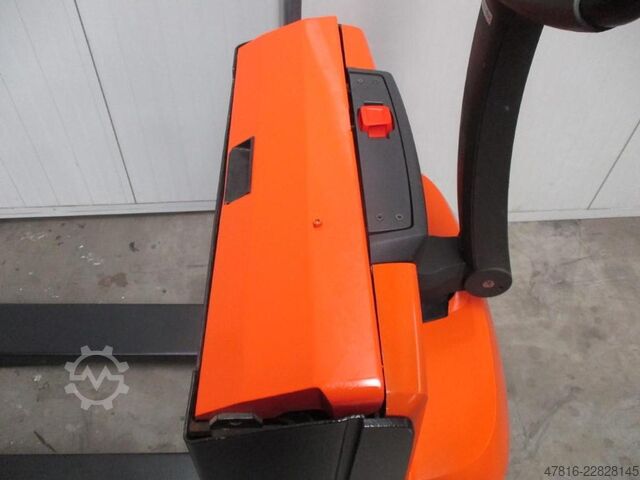 Niederhubwagen BT LWE160