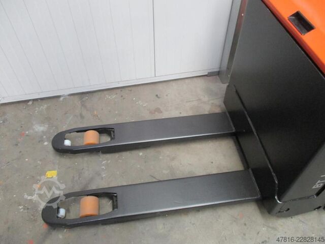Niederhubwagen BT LWE160