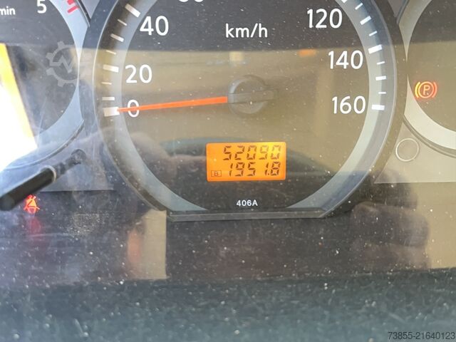 LKW-montierte Hubarbeitsbühne Palfinger P260B (26m) on Nissan 3.5 ton