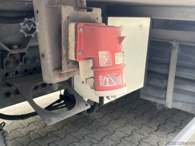 Kühlkoffer-LKW Mercedes-Benz Antos 2636 E6 CS 850 LBW TW ANK Liftachse Strom