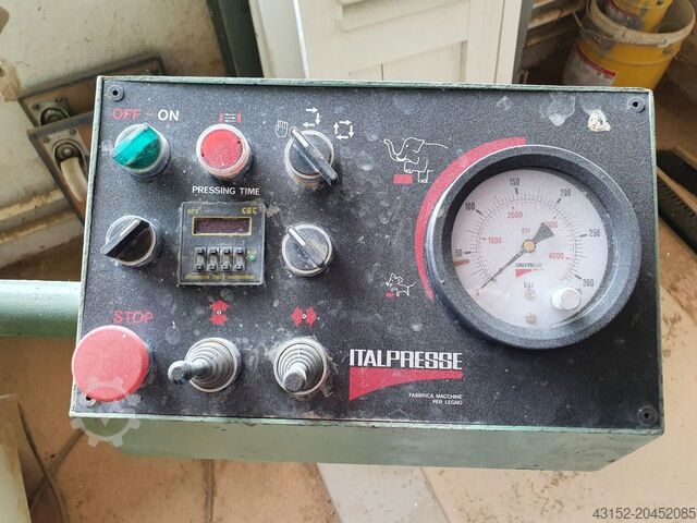 Lamella press for shutter production Italpresse Program/30