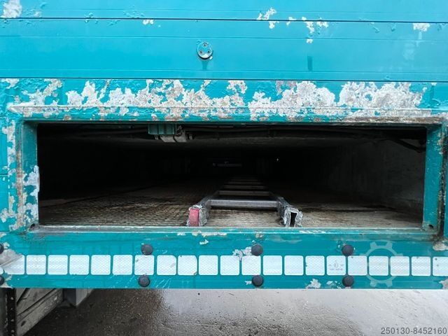 Livestock semitrailer PEZZIOLI 3.Stock Cattle-Cruiser Hals+Tiefbett Typ2