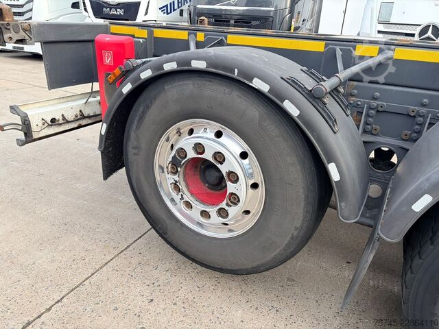 Wechselfahrgestell LKW DAF XF 530 FAN  / LENK+LIFT / 1.HD / STAND * ALCOA
