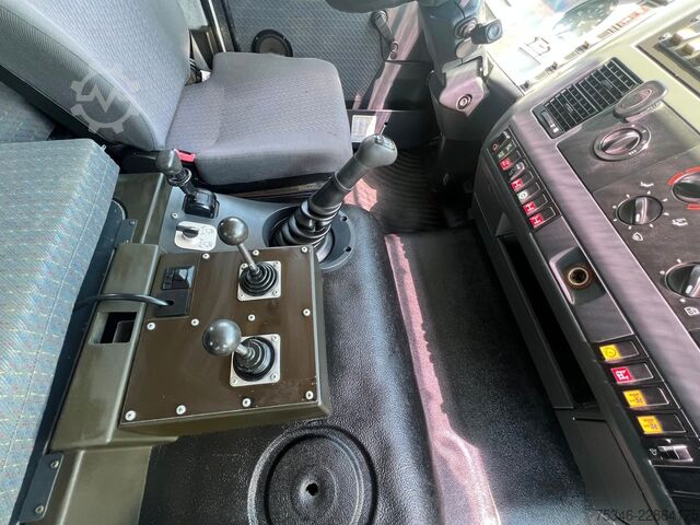 Dreiseitenkipper LKW MAN L90 18.284 4x4 LOF Kipper/Kran/47 tkm/HA gelenkt