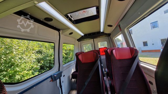 Kleinbus IVECO Daily C35 M1 9 Sitzer sauberes Fahrzeug