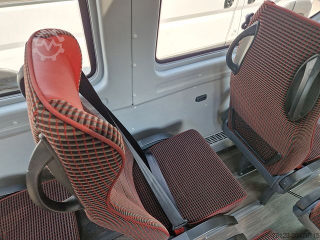 Minibus IVECO Daily C35 M1 9 Sitzer sauberes Fahrzeug