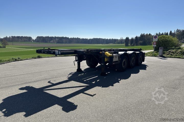 Swap body semitrailer Schwarzmüller SPA 3/E Containertransport / Swiss-Vehicle