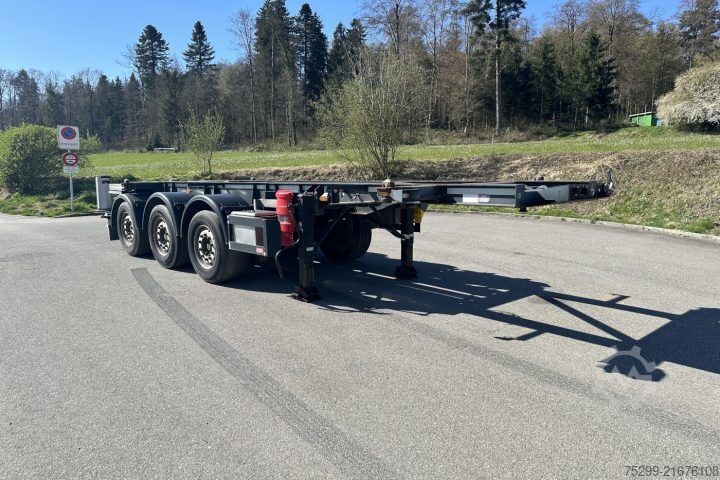 Swap body semitrailer Schwarzmüller SPA 3/E Containertransport / Swiss-Vehicle