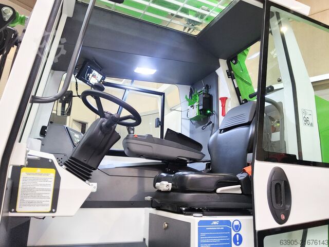 Electric forklift JMG MC 250.09FL