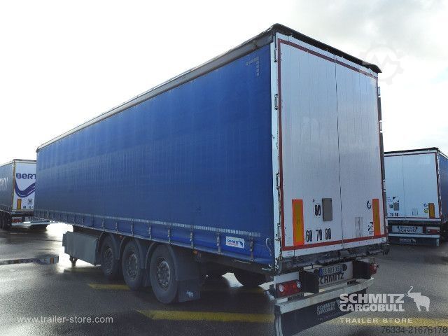 Auflieger mit Pritsche & Plane Schmitz Cargobull Semitrailer Curtainsider Standard