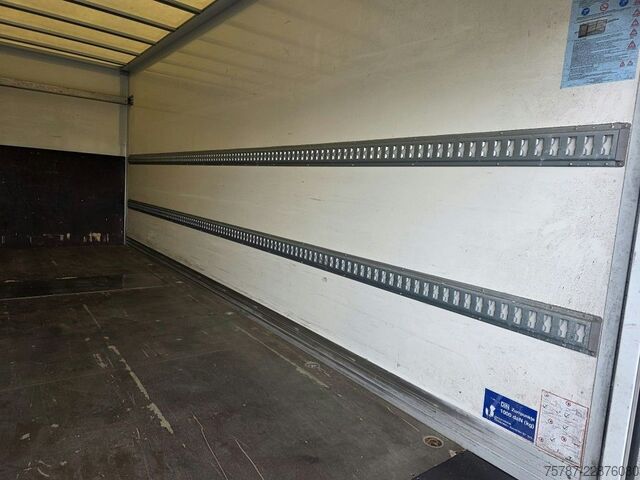 Transporter mit Koffer IVECO 75-210 Koffer + LBW, Klima, Kamera