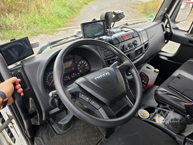 Transporter mit Koffer IVECO 75-210 Koffer + LBW, Klima, Kamera