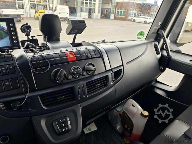 Transporter mit Koffer IVECO 75-210 Koffer + LBW, Klima, Kamera