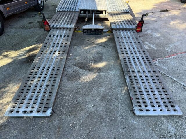 Autotransporter Anhänger Techau 9m Luftfederung Strom Durchladefunktion