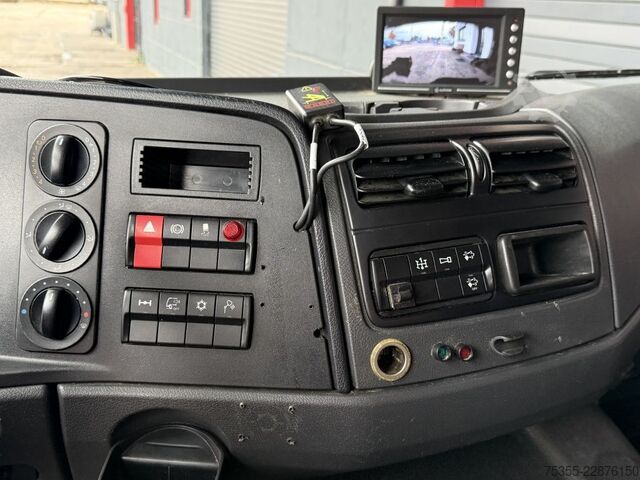 Viehtransporter LKW MERCEDES-BENZ Atego 1524 Kadaver FASSI Kran Kipphydr. Klima