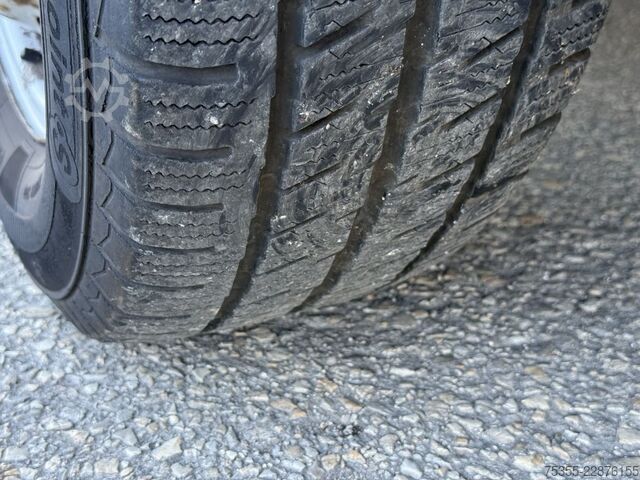 Pritschenwagen IVECO Daily 35S18 Klima Tempomat 3-Sitz AHK Euro6