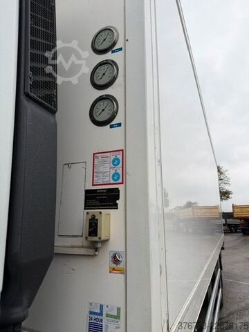 Kühlkoffer-LKW IVECO AD190S33/FP ¤6 Bi-Temperatur LBW Klima