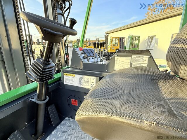 Vierwegestapler Combilift CB4000 GAS TRIPLEX 5200 POSITIONER