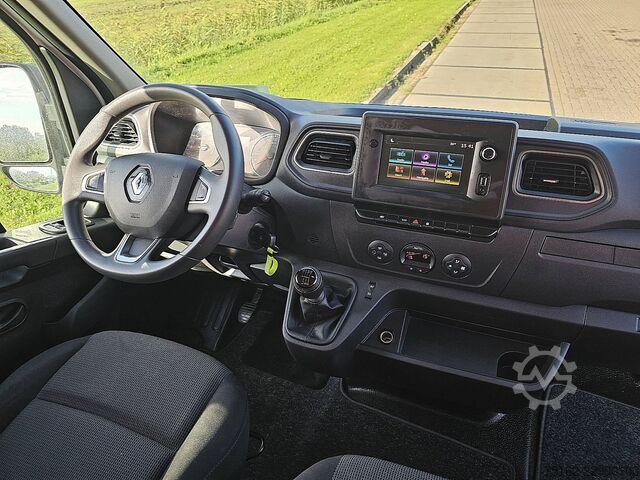High-roof van RENAULT MASTER 2.3 L2H2 Navi Euro6 AC!