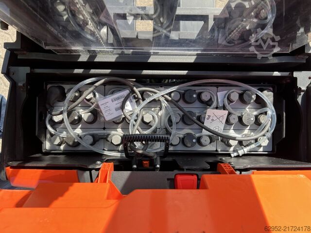 High Lift stacker Toyota SWE 120 L