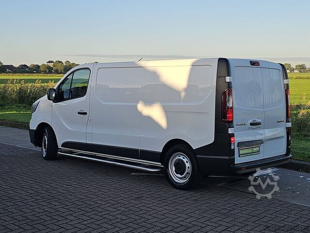 High-roof van RENAULT TRAFIC 2.0 DCI L2H1 Camera 136pk!!