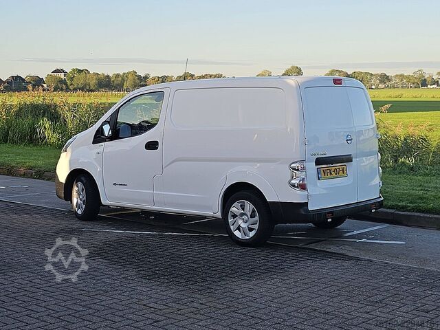 High-roof van NISSAN E-NV200 L1 NAP 200KM WLTP